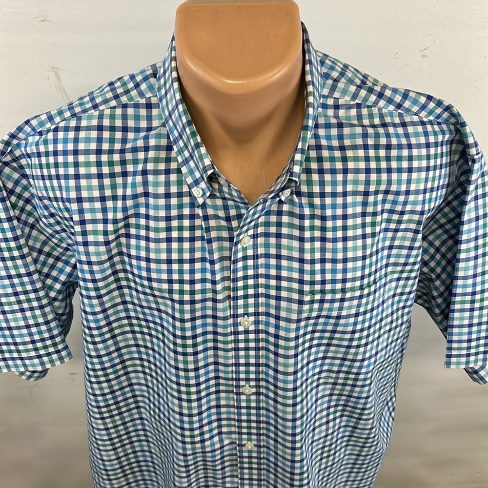 L.L. Bean short sleeve button down collar shirt. XXL - Picture 3 of 7